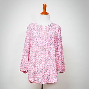 Cute pink patterned work top!